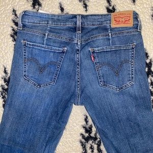 Levi’s straight leg skinny